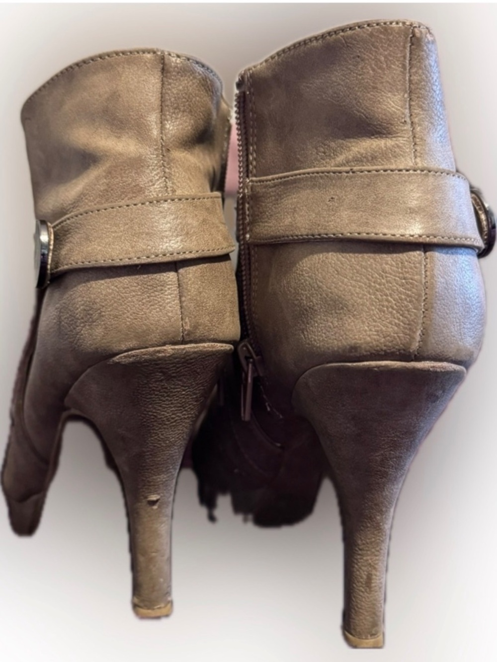 Unlisted by Kenneth Cole Taupe Faux-Suede High-Heel Ankle Booties Size 7.5 Women - Picture 2 of 7